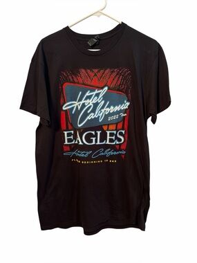 The Eagles Hotel California 2022 Tour T-Shirt Size Large